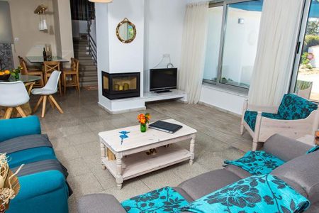 Z&X Holiday Villas