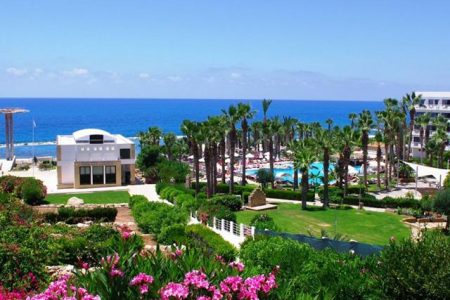 St. George Beach Hotel & Spa Resort – adults only