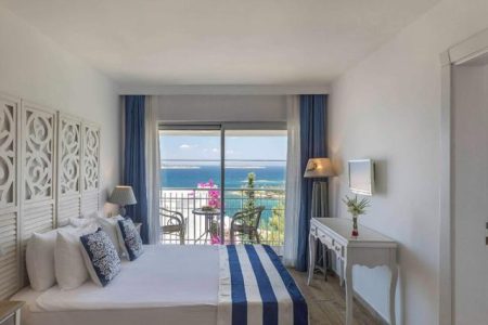 Hotel Blue Dreams